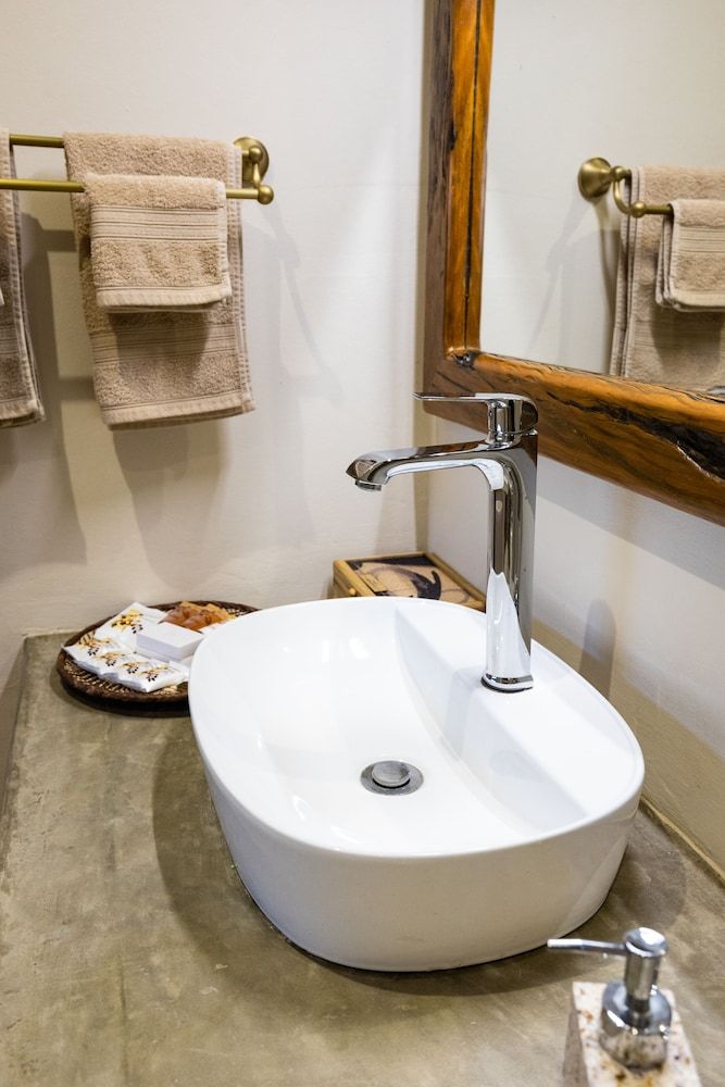 MILIMA Big 5 Safari Lodge Family Villa 13