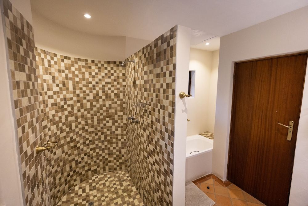 MILIMA Big 5 Safari Lodge Family Villa 8