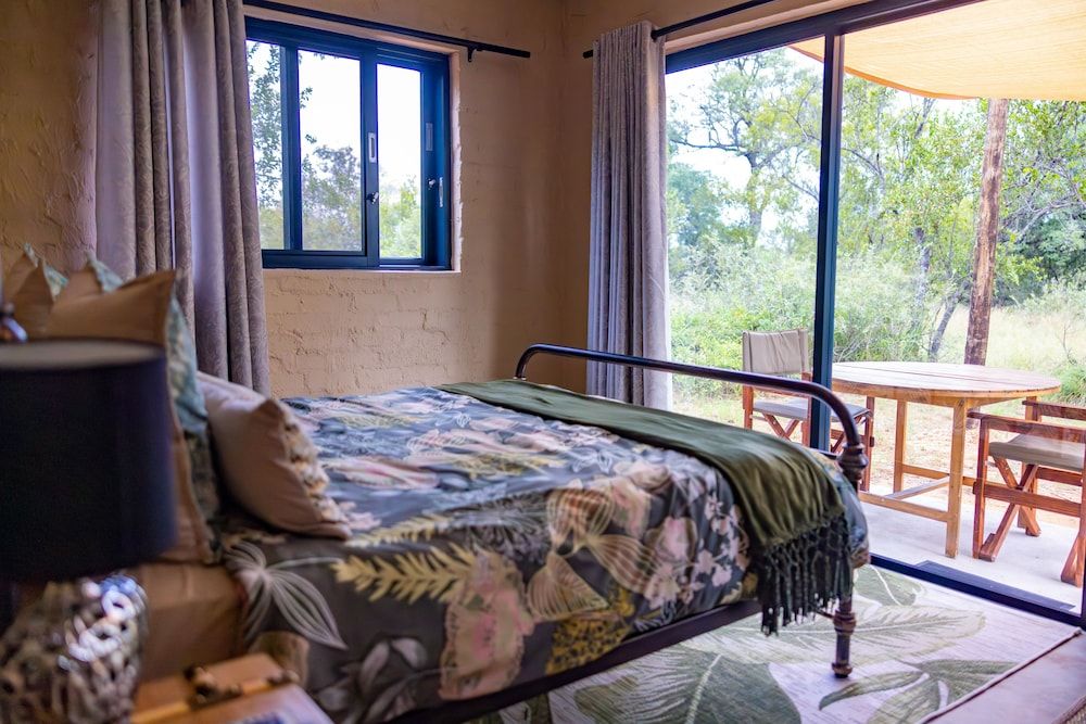 Panoramic Room