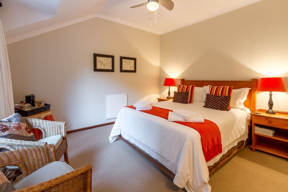 Luxury Room (Queen)