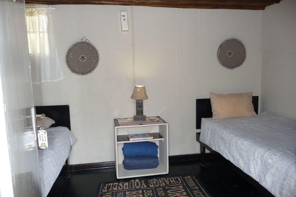 Twin Room (Long Horn Beetle)