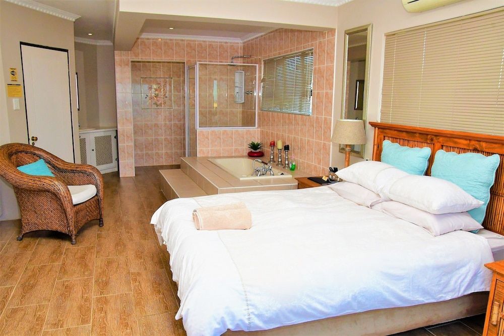 Cove View Bed & Breakfast Deluxe Room 2