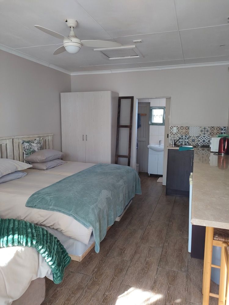 Cove View Bed & Breakfast Standard Double Room 3