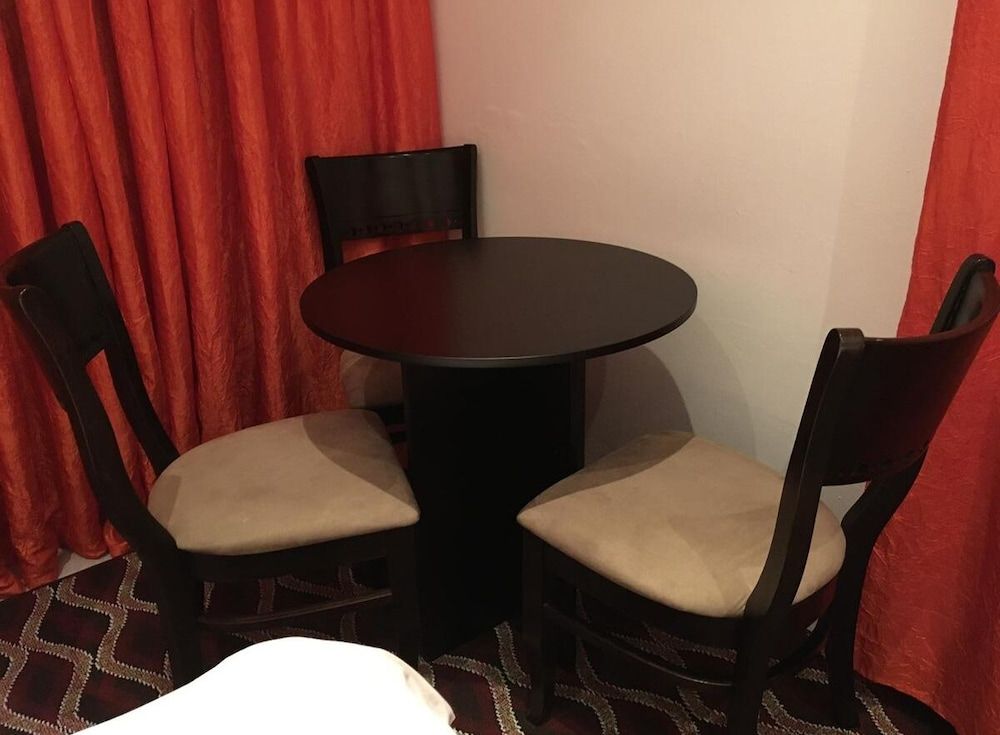 Kwazi Guest House Family Room, Multiple Beds 3