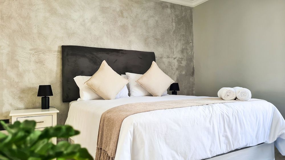 Vincent Valley Lodge Family Room 2