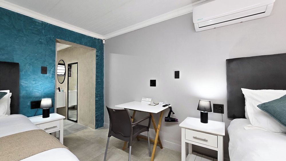 Vincent Valley Lodge Family Single Room 8