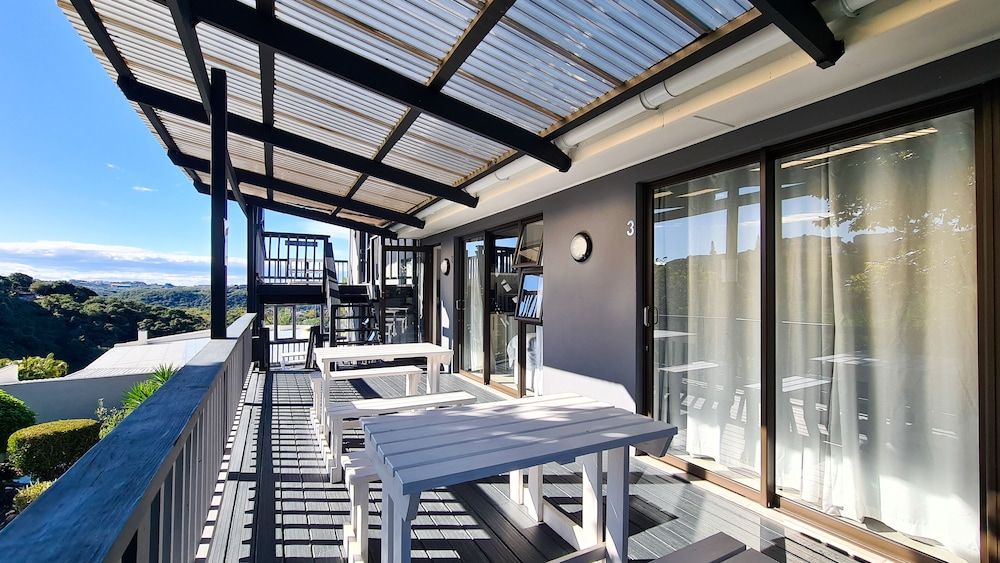 Vincent Valley Lodge Family Room 5