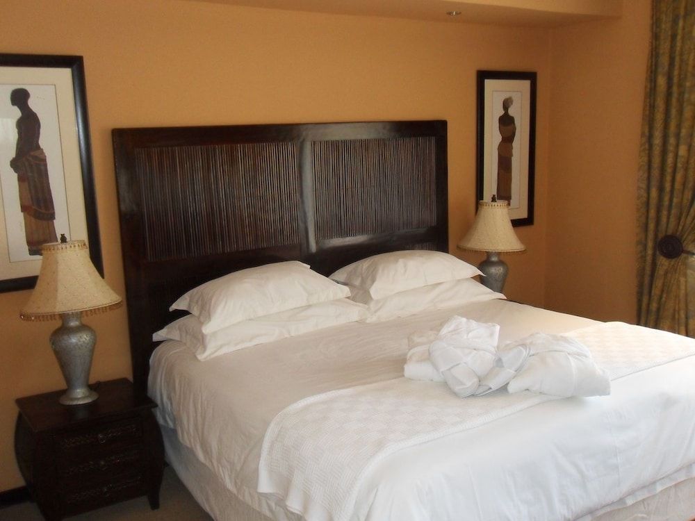 The Orchards Executive Accomodation Luxury Chalet, Garden View 13