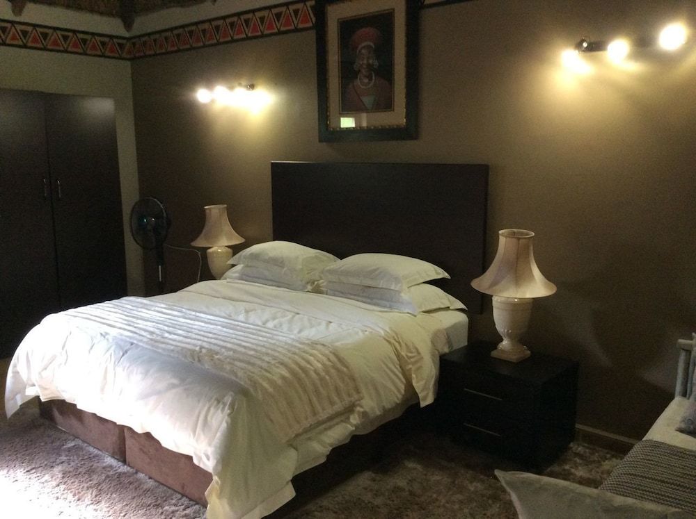 The Orchards Executive Accomodation Luxury Chalet, Garden View 15