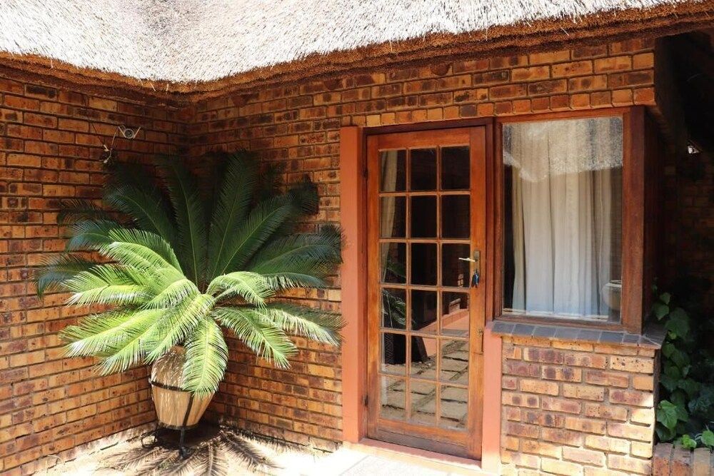 Khaya Africa Guesthouse and Spa Comfort Double Room 5