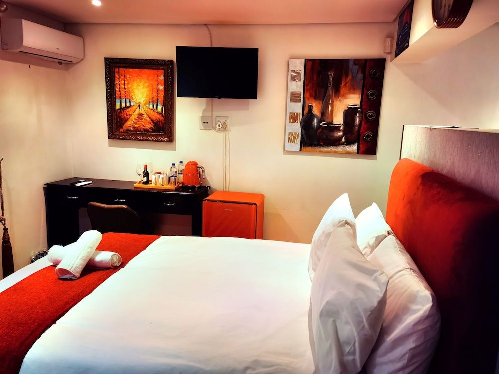 Lipizzaner Lodge Deluxe Double Room 3