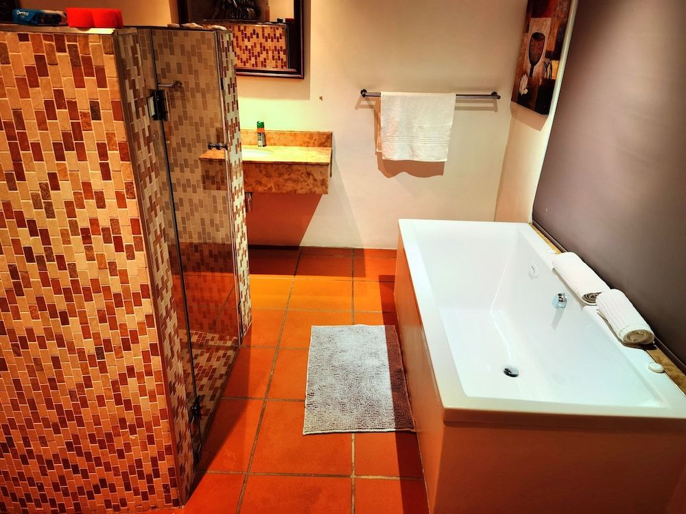 Lipizzaner Lodge Deluxe Double Room 5