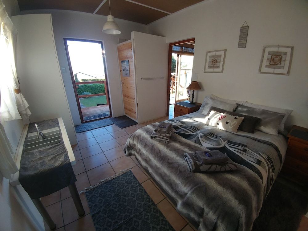 After8 B&B Comfort Double Room (Great White) 2