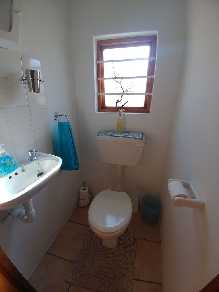 After8 B&B Comfort Double Room (Great White) 4