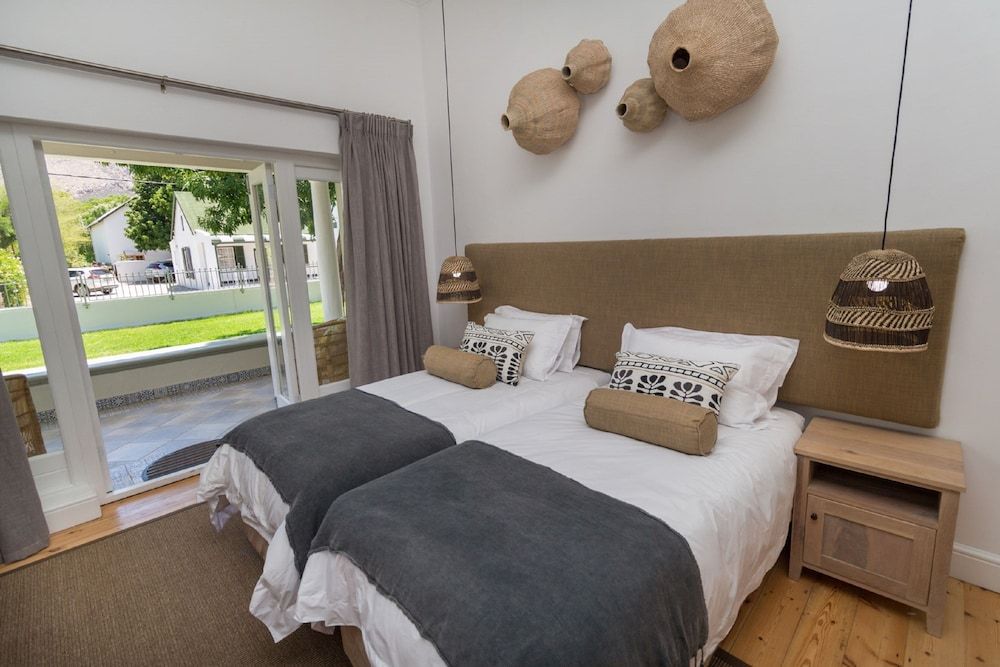 Monte Vista Boutique Hotel Luxury Twin Room 4