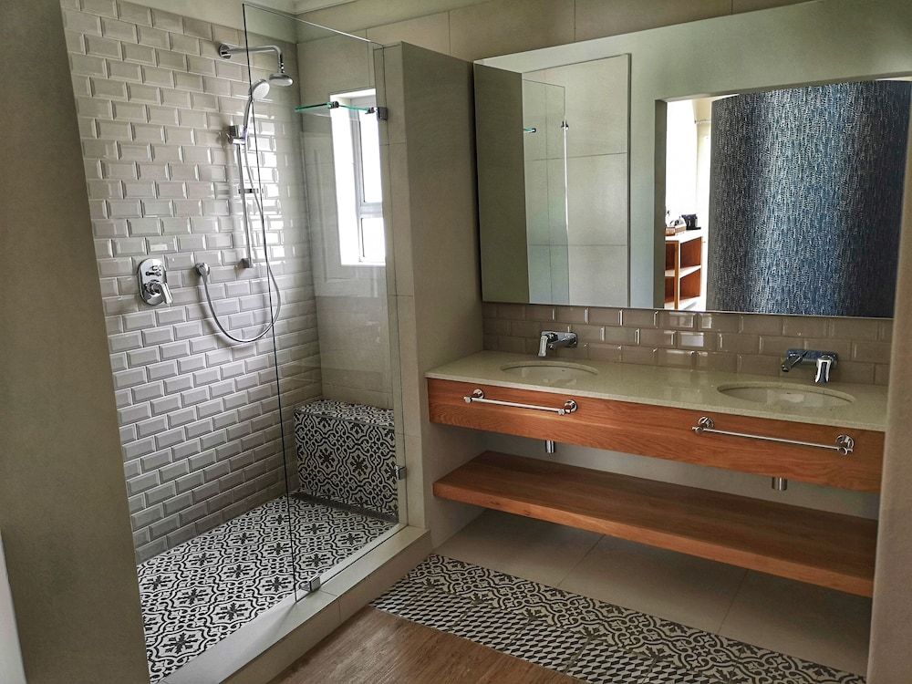 Monte Vista Boutique Hotel Luxury Twin Room 6