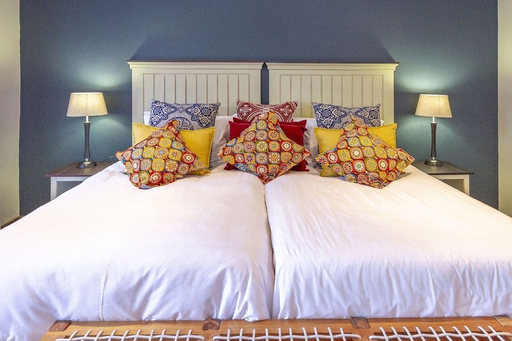 Airlies Guest House Family Room, Garden View 3