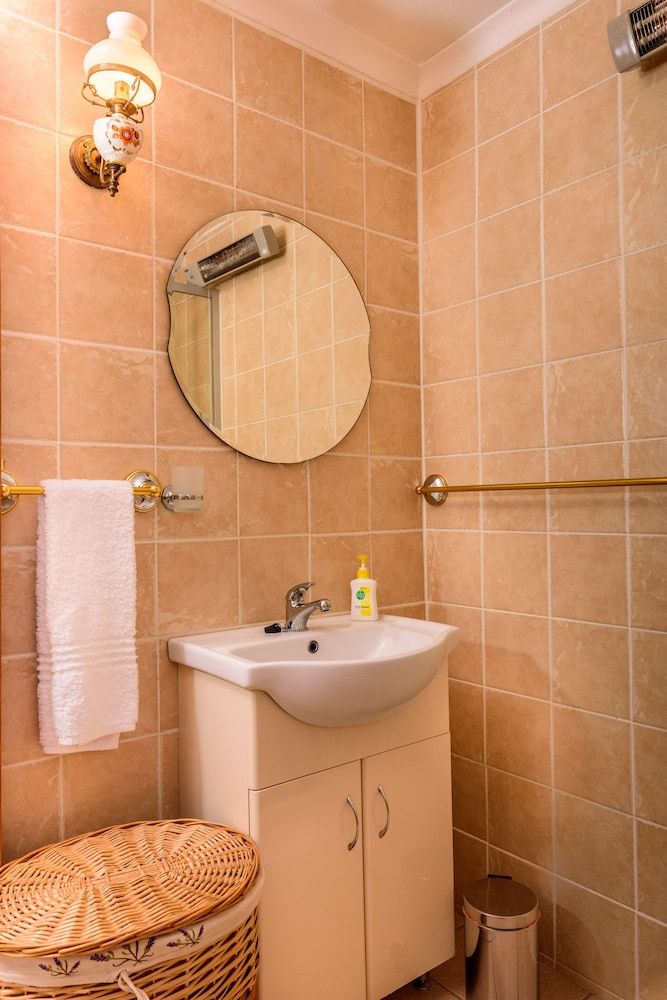 Bon Accord Farm Cottages Cottage 3 5