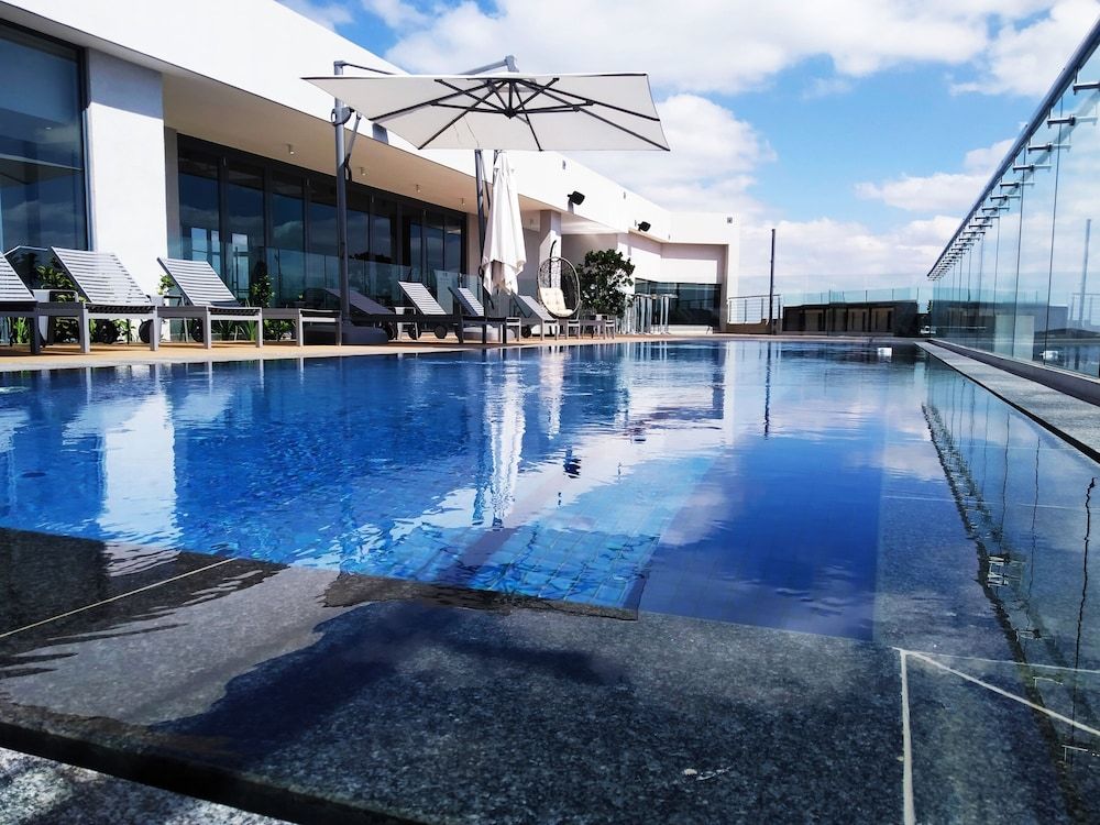Black Marble - Menlyn Residence