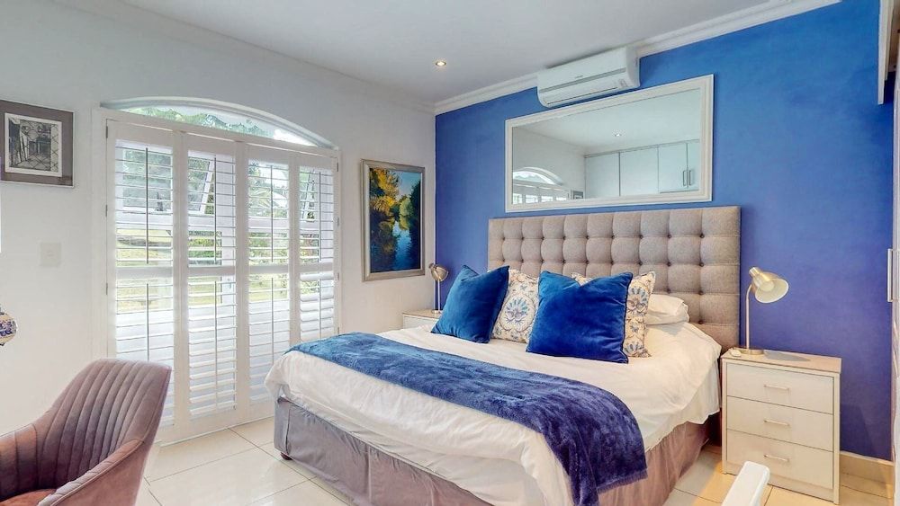 Rose Cottage In Caribbean Estate