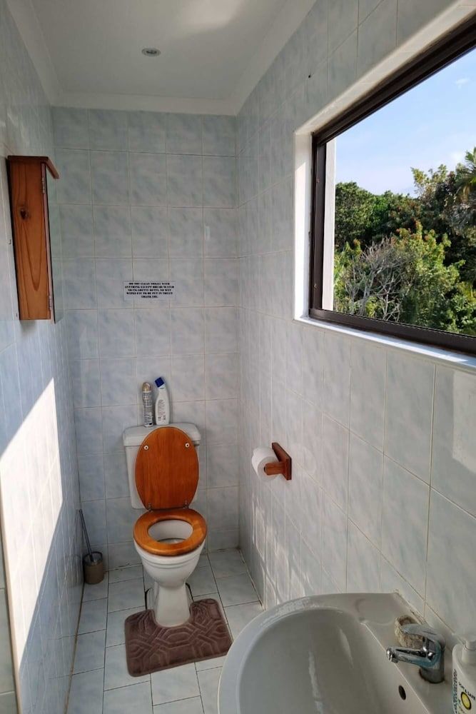 Bujumbura Guest House Superior Room 4