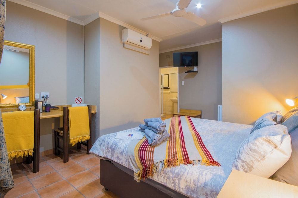 Marle' Lodge Bed & Breakfast Comfort Double Room, 1 Double Bed, Kitchenette 4