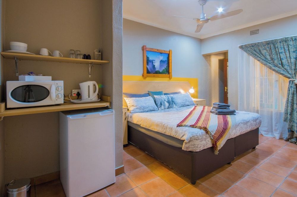 Marle' Lodge Bed & Breakfast