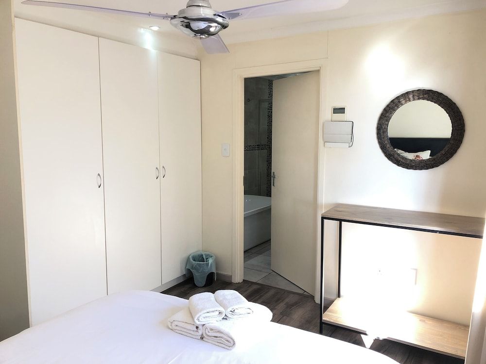 Hills and Dales Accommodation Romantic Cottage, 2 Bedrooms (Fish Eagle) 21