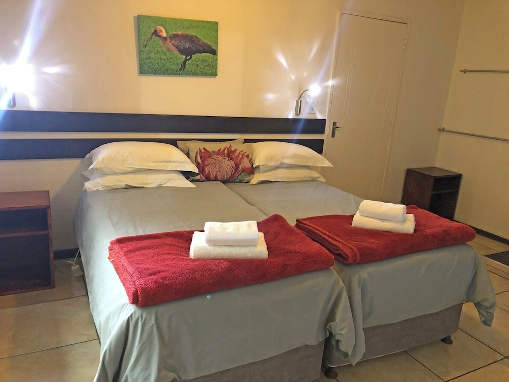 Hills and Dales Accommodation Apartment, 2 Bedrooms (Hadeda) 8