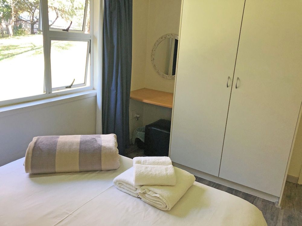 Hills and Dales Accommodation Romantic Cottage, 2 Bedrooms (Fish Eagle) 6