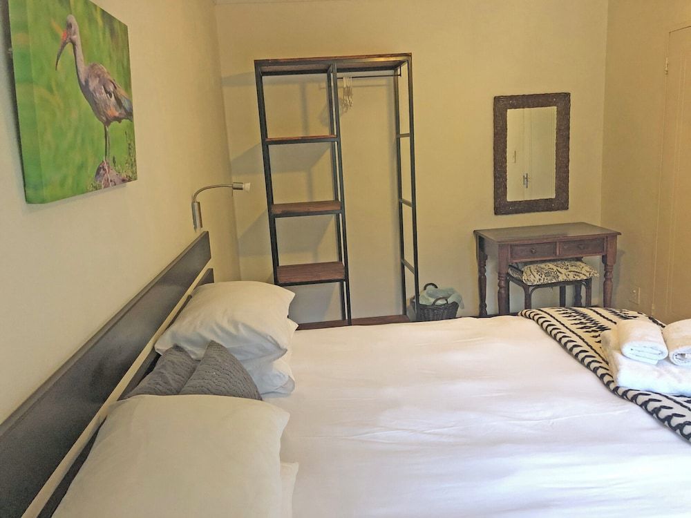 Hills and Dales Accommodation Apartment, 2 Bedrooms (Hadeda) 4