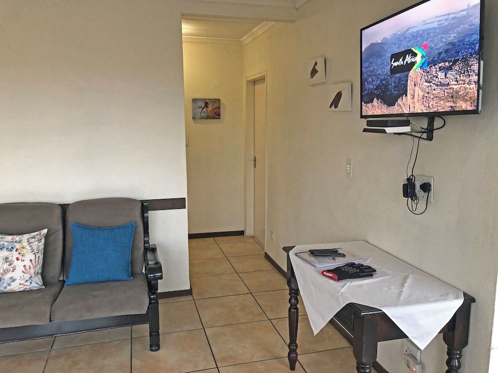 Hills and Dales Accommodation Apartment, 2 Bedrooms (Hadeda) 18