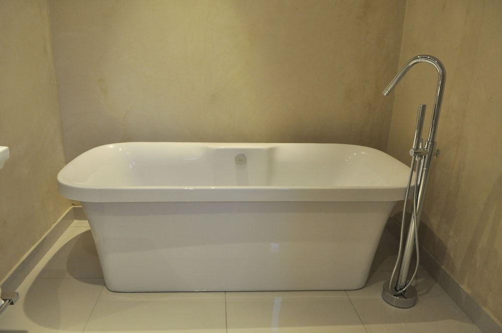 Executive Room (Room 8)