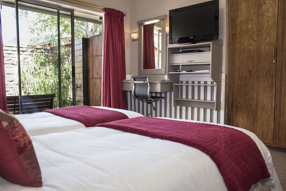 Twin Room (Room 3)
