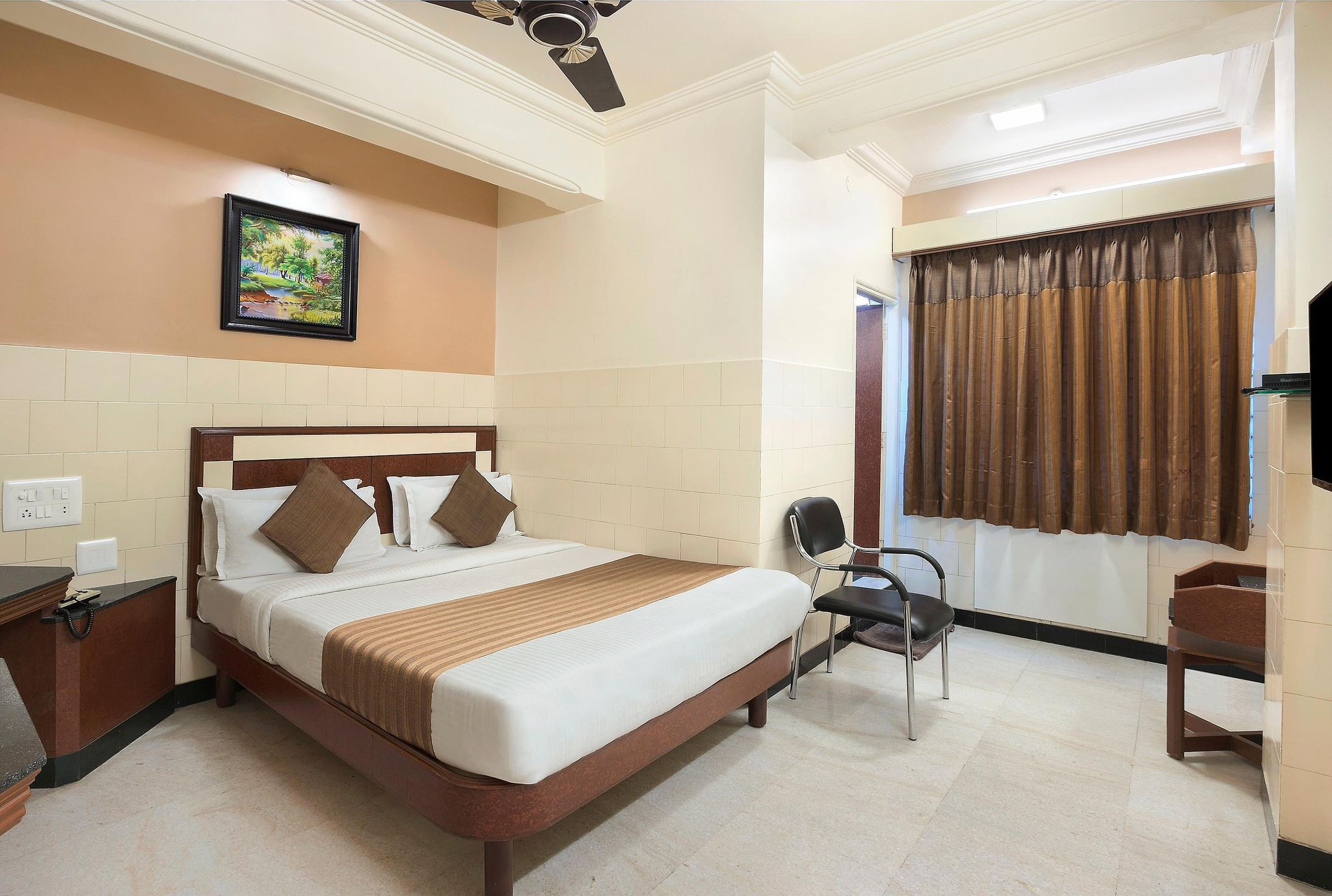 Deluxe Double Non AC