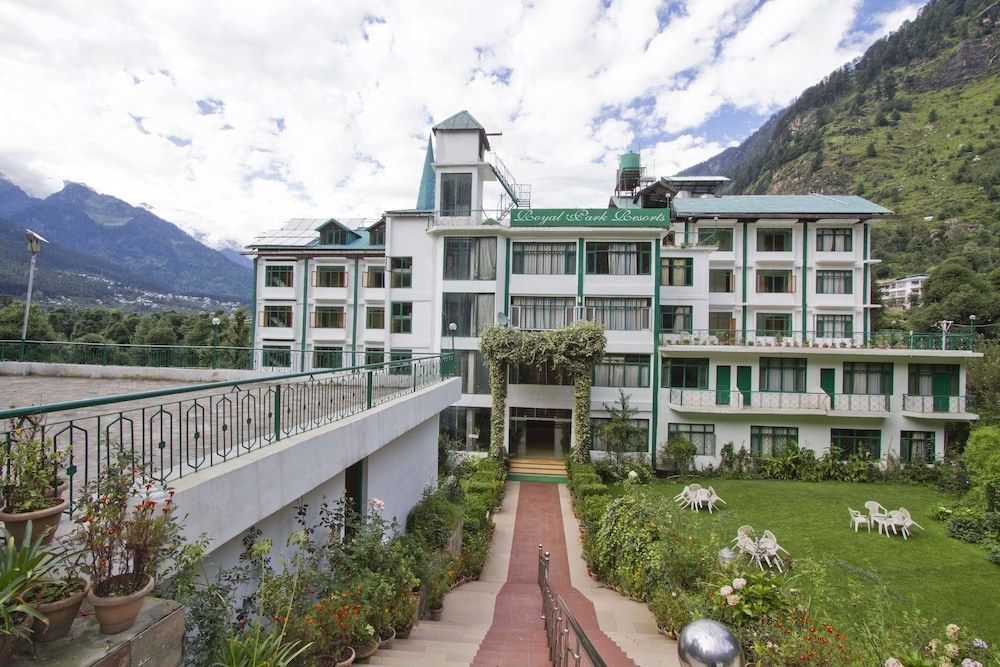 undefined Royal Park Resorts and spa ( A River side Resort ) 9