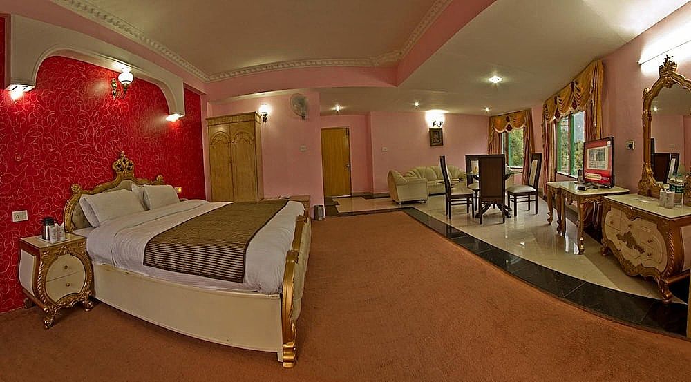Royal Park Resorts and spa ( A River side Resort ) Luxury Rooms With Balcony (River & Valley View) - CENTRALLY HEATED ROOMS 2