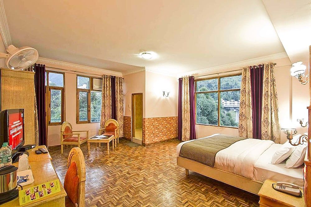 Suite, 1 Double Bed, Non Smoking, River View