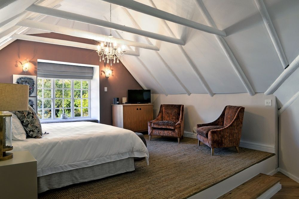 Mirabelle Guesthouse Superior Double Room 3