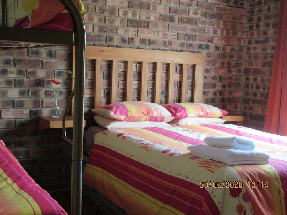 Elandskloof Trout Farm Deluxe Cottage, 2 Bedrooms 4