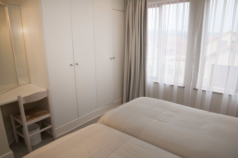 Villa 17 Villa, 4 Bedrooms 8