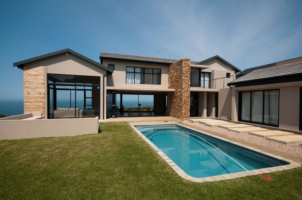 15 Maritime Deluxe House, 5 Bedrooms 2