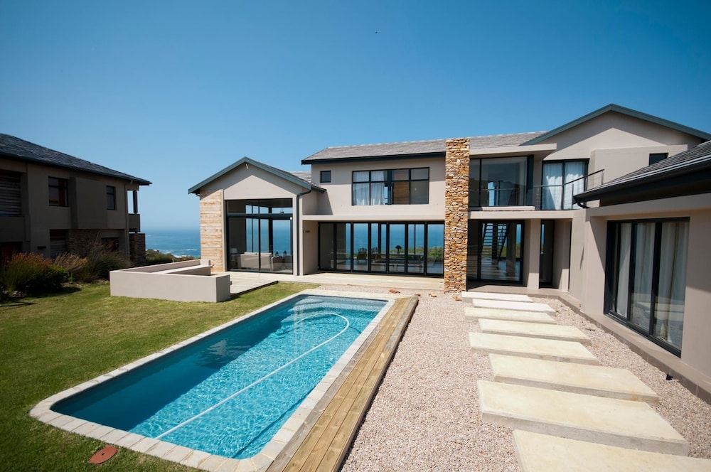 undefined 15 Maritime 8