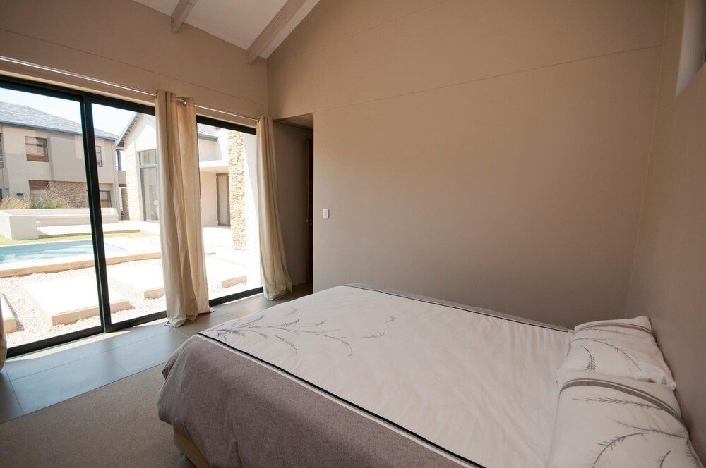 15 Maritime Deluxe House, 5 Bedrooms 7