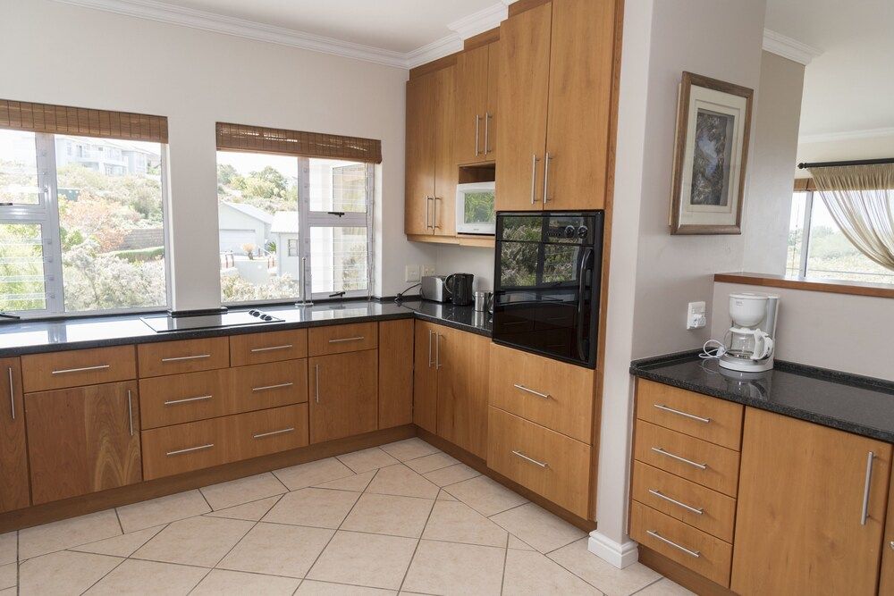 2 Sheerline House, 4 Bedrooms 10