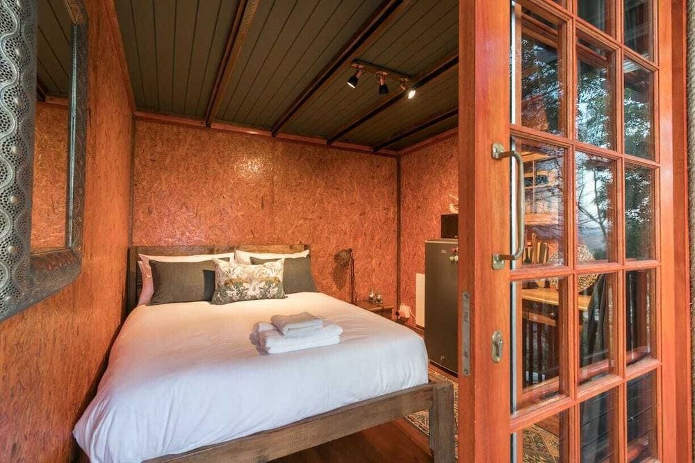 undefined Knysna Lodge Self Catering Accommodation 2