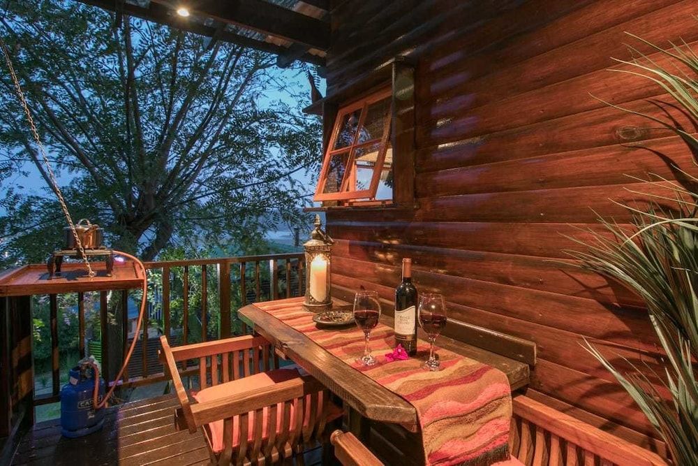 Knysna Lodge Self Catering Accommodation Exclusive Tree House, 1 Double Bed, Lagoon View (3) 4