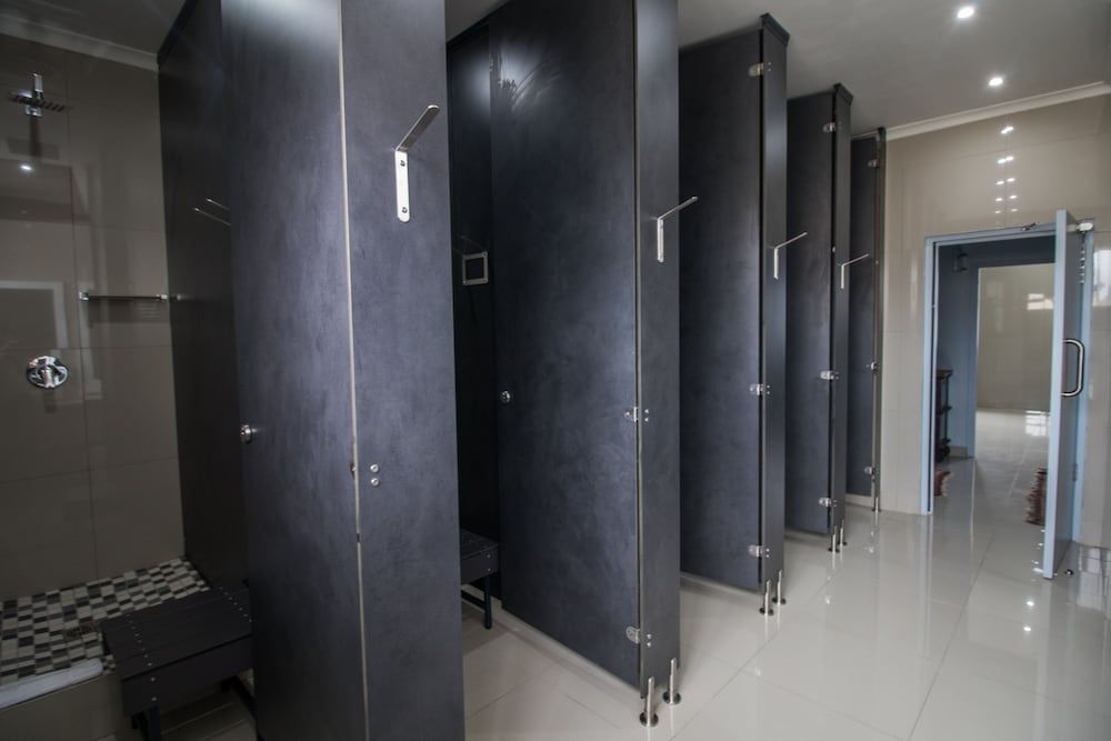 Zzzone Boutique Hostel Twin Room 3