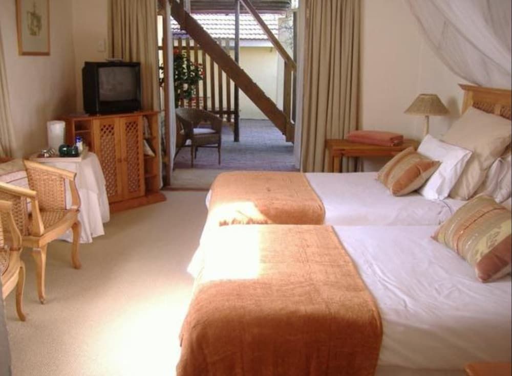 undefined LIVESEY Lodge 7