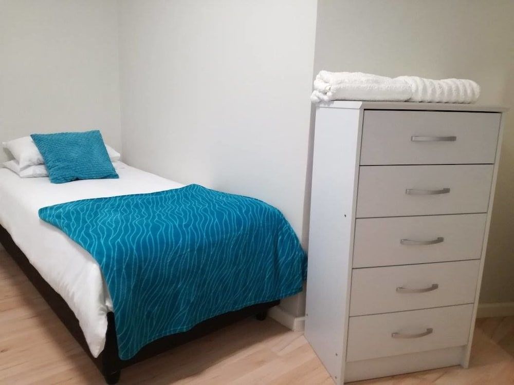 LIVESEY Lodge Turquoise Family Shower Ensuite Room 3